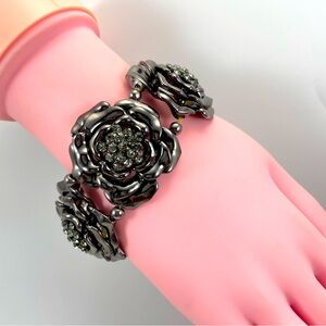 Beautiful Unsigned Gun Metal Tone Rose Rhinestone Stretch Weighted Bracelet